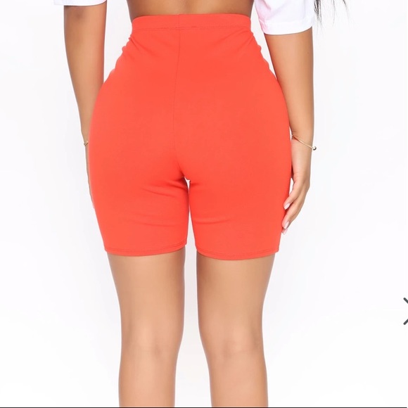 FASHION NOVA Classic Biker Shorts - Picture 3 of 4